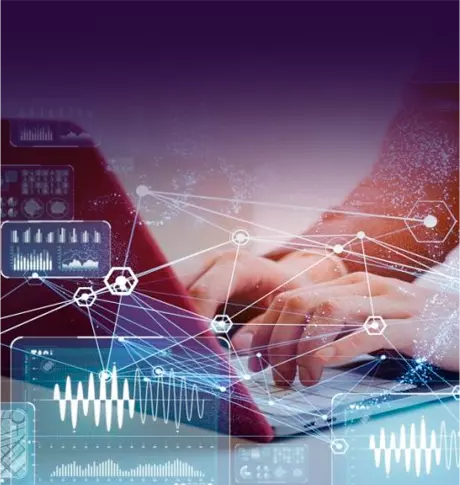 Data Science - Mujer usando laptop